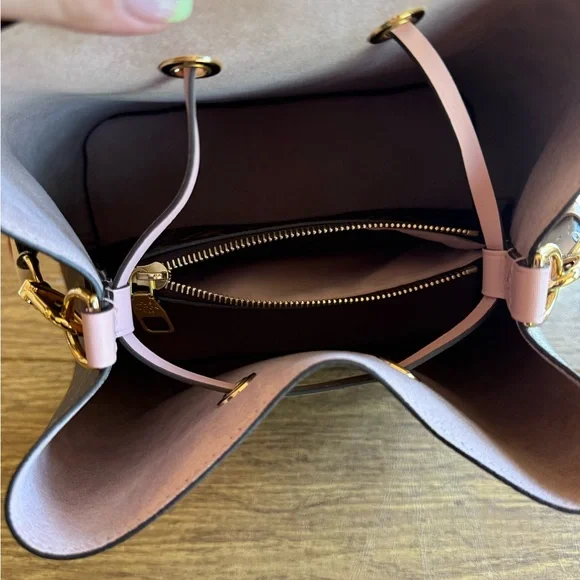 Brand new Louis Vuitton Neonoe with unique strap - Picture 3 of 10